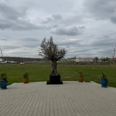 Διαμέρισμα With From Laursen's At Riva Park Dunajská Streda